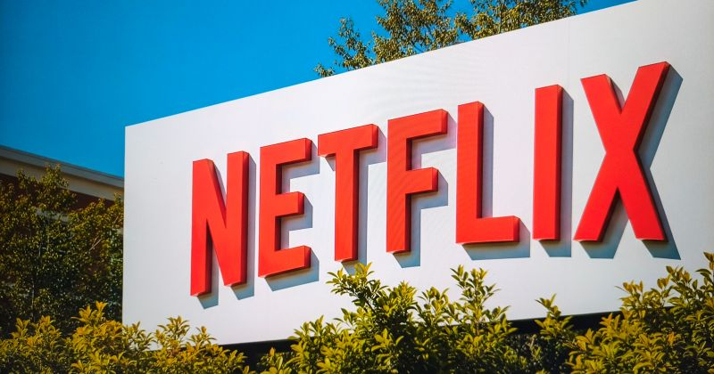 
												Netflix нарастил базу подписчиков и увеличил выручку в первом квартале
											